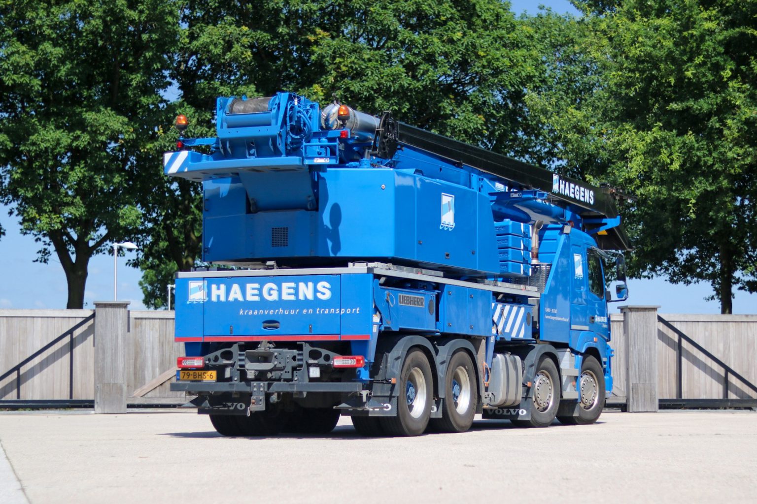 Liebherr LTF 1045 4 1 Haegens Horizontaal En Verticaal Transport